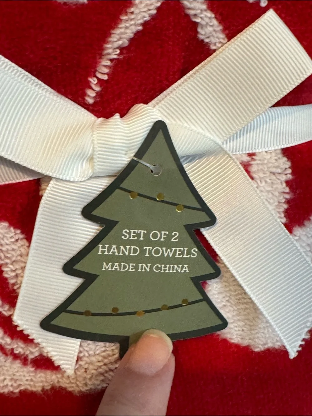 NWT 2 Pc. Christmas Hand Towels Set Red with white swans and bows